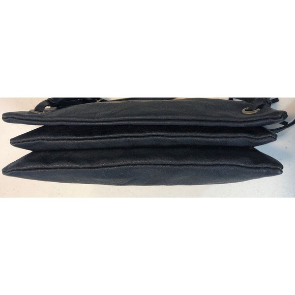 Roxy Vegan Leather Small Black Crossbody Purse Handbag With Fringe - Picture 7 of 9